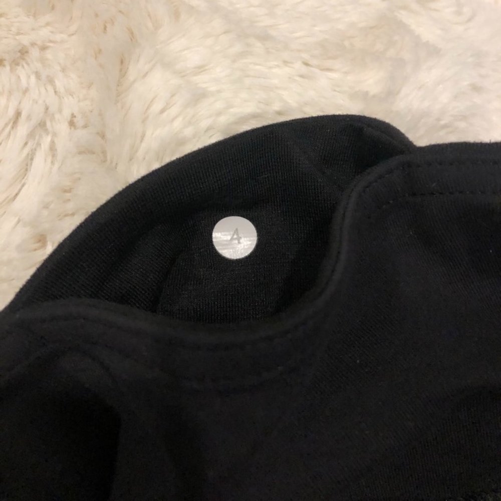 Lululemon Wunder Under Mid Rise Crop - Picture 6 of 6